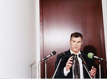 Epic喜加一：哥特恐怖RPG《无光之空》免费领取